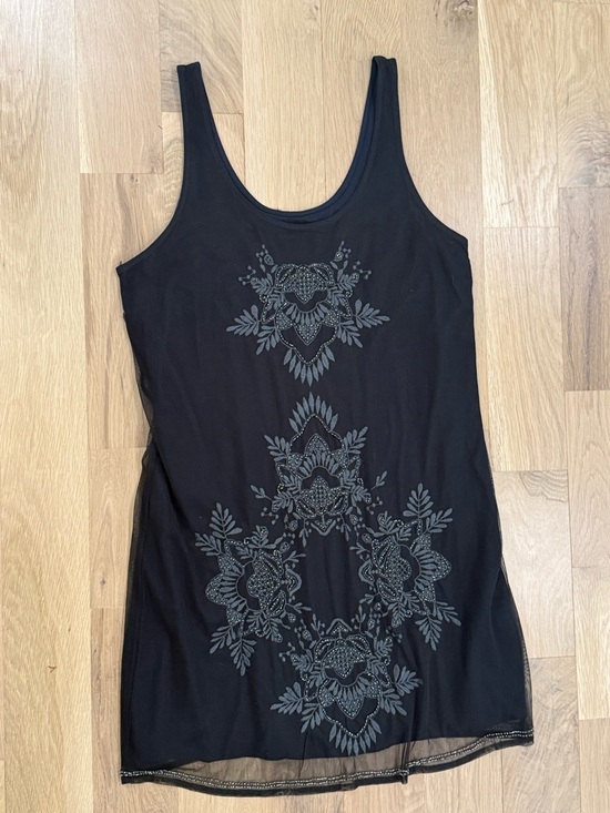 Abercrombie & Fitch Dresses & Skirts - Abercrombie & Fitch Black Beaded and Embroidered Dress Size Large